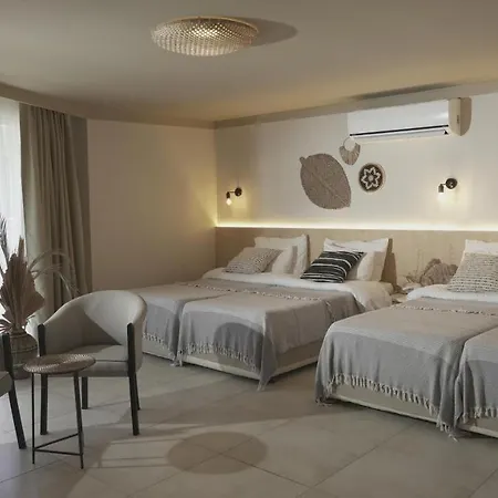 Sun By En Vie (adults Only) מלון 2*